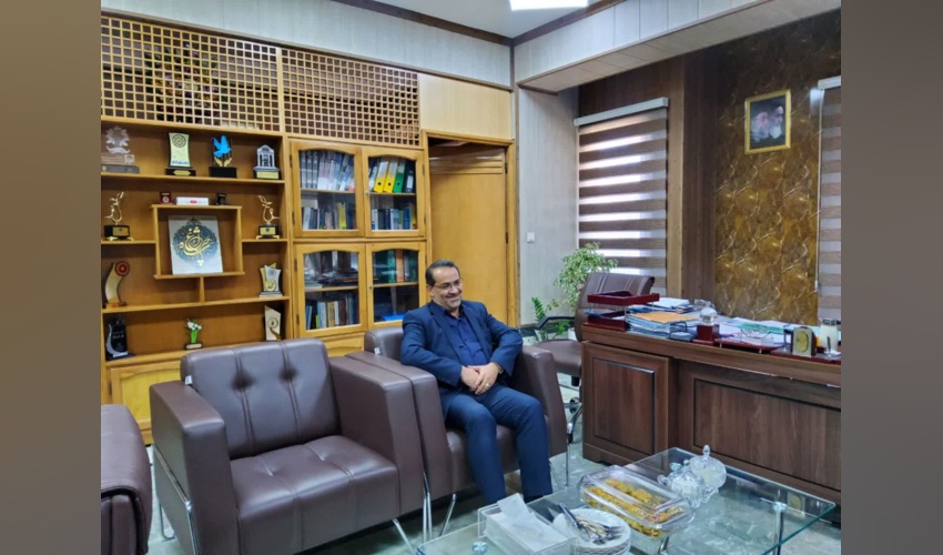 فرماندار شهرستان قیروکارزین با مدیرکل منابع طبیعی و آبخیزداری استان فارس دیدار کرد