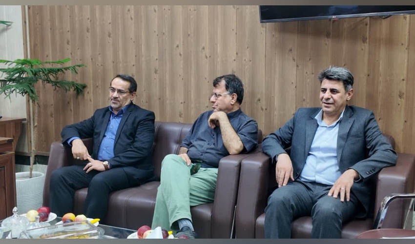 دیدار مدیرکل بنیاد مسکن استان فارس با مدیرکل منابع طبیعی و آبخیزداری استان فارس